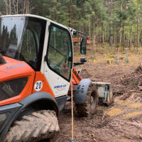 Vor-Ort-Reifen-Servicemobil_Reifen-kaputt-defekt-Panne_Radlader